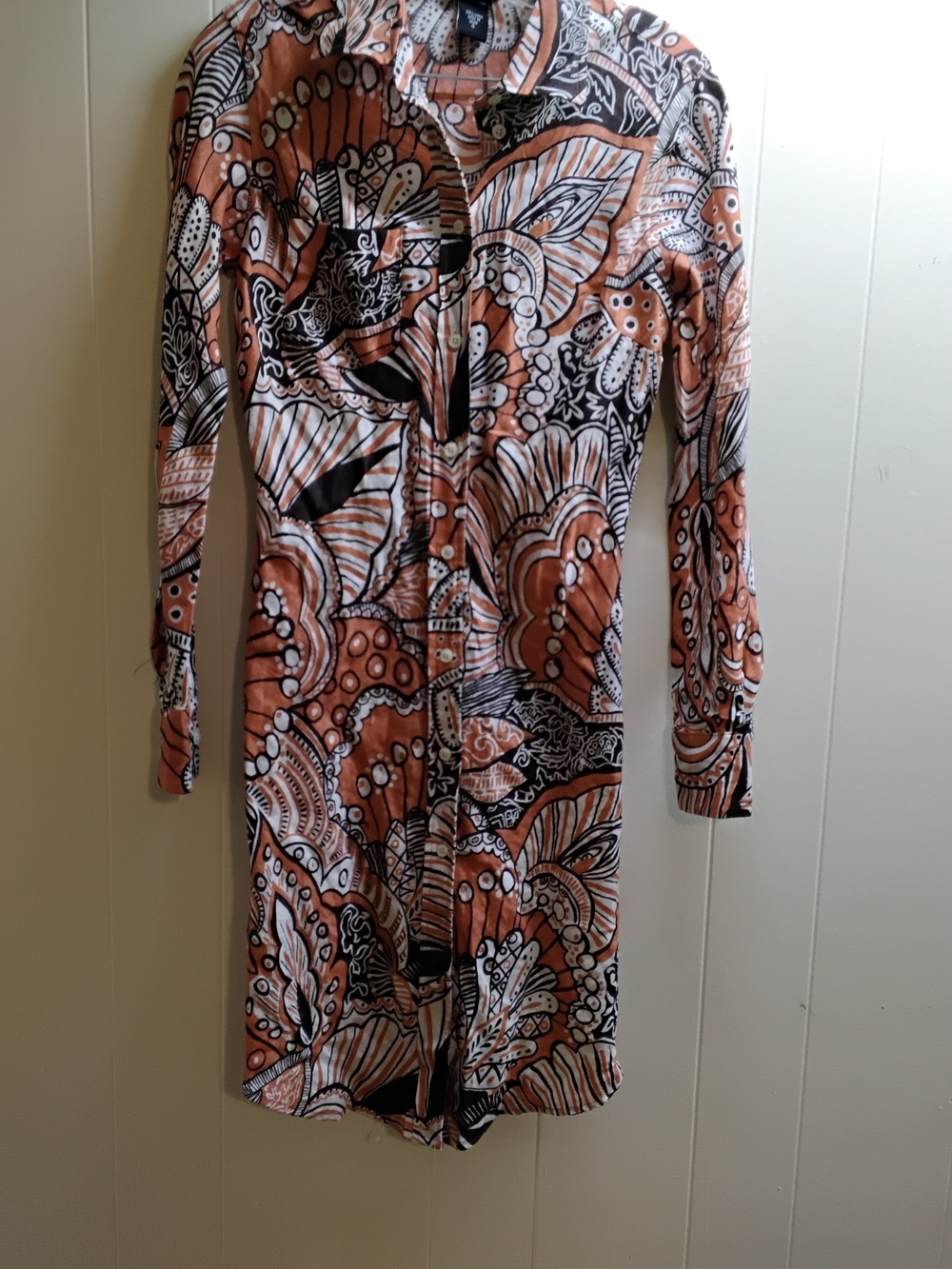 Moda International Long Sleeve Button-Front Dress in Rust, Black & White